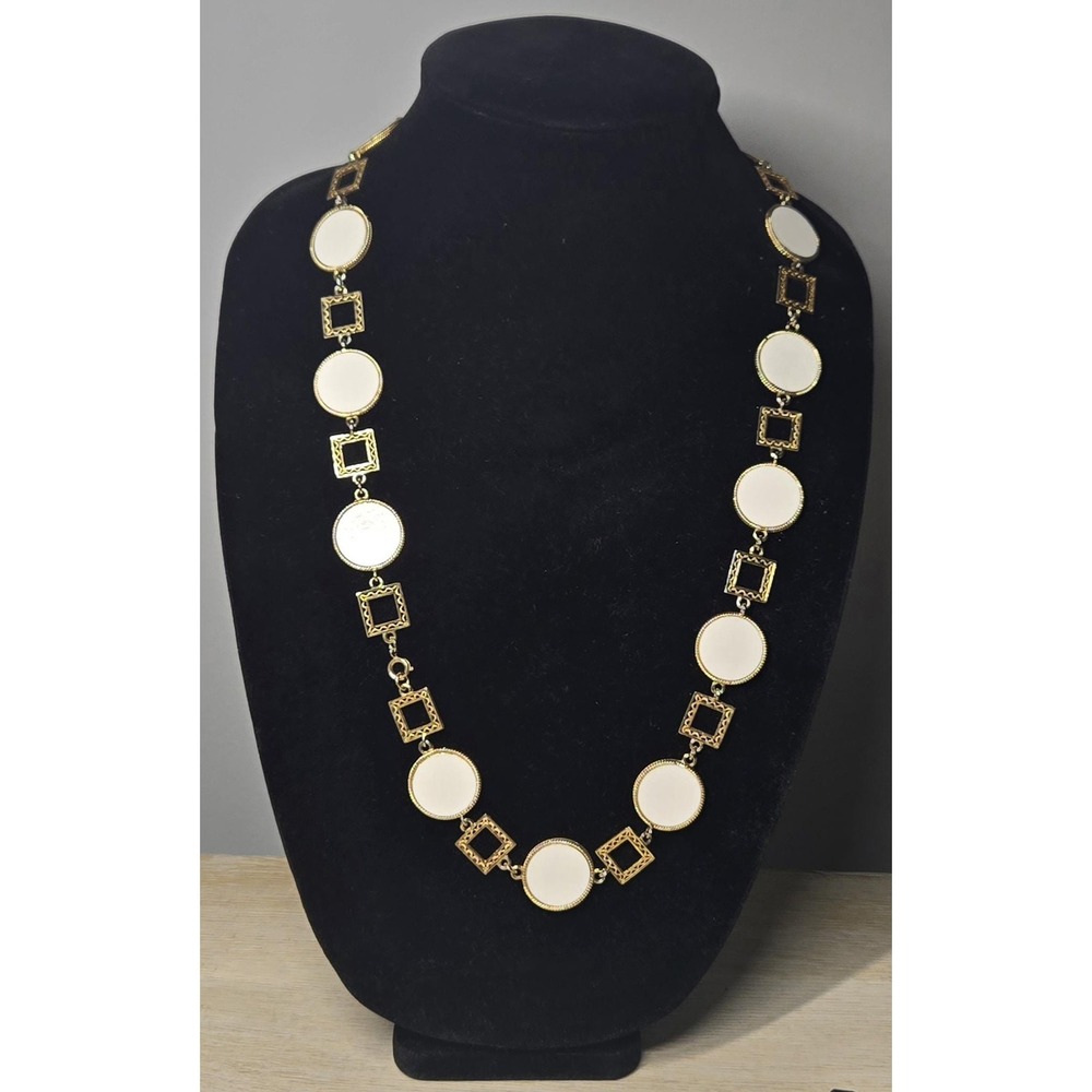 Vintage Alternating Gold one Square White Disc Accent Link Retro Necklace